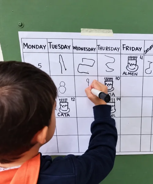 Clase de inglés en Jardín Semillitas