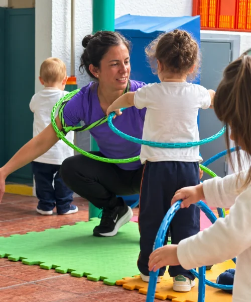 Clase de psicomotricidad en Jardín Semillitas