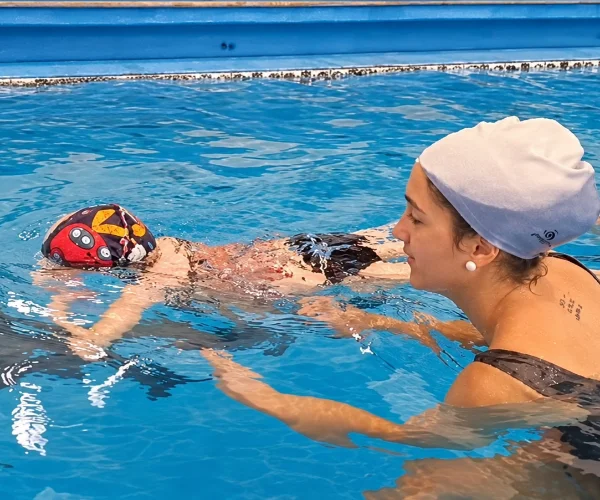 Taller de Movimiento y Natación en Jardín Semillitas